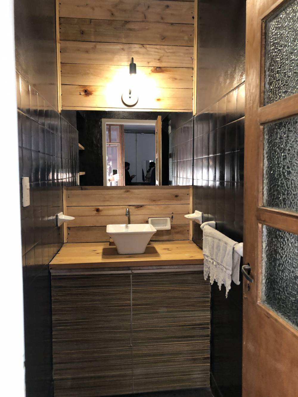 Casa Centro con Departamento y 2 locales - Mitre 228