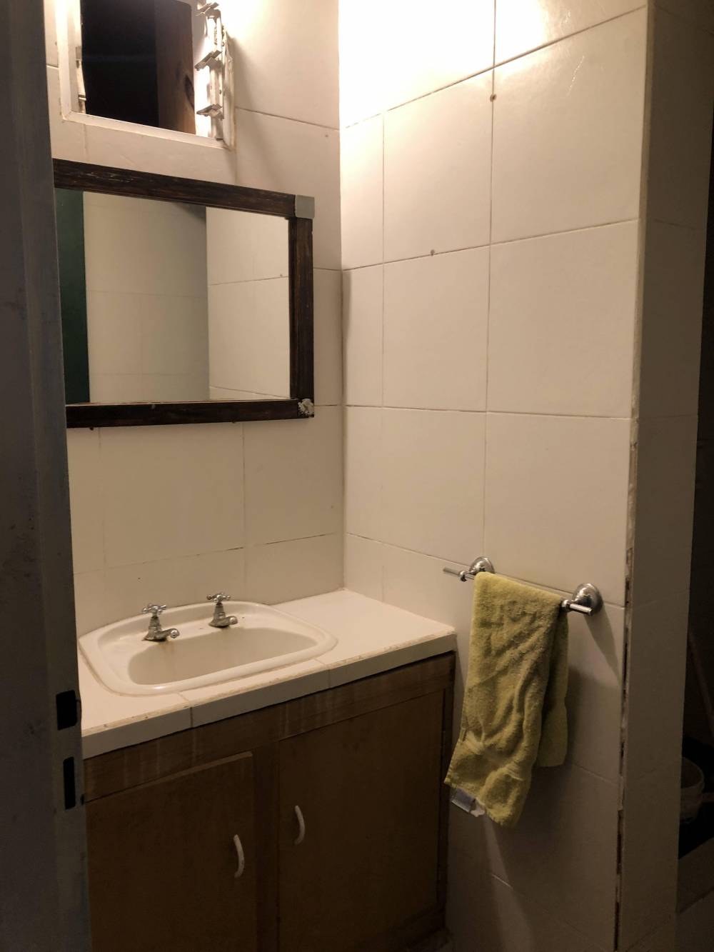 Casa Centro con Departamento y 2 locales - Mitre 228