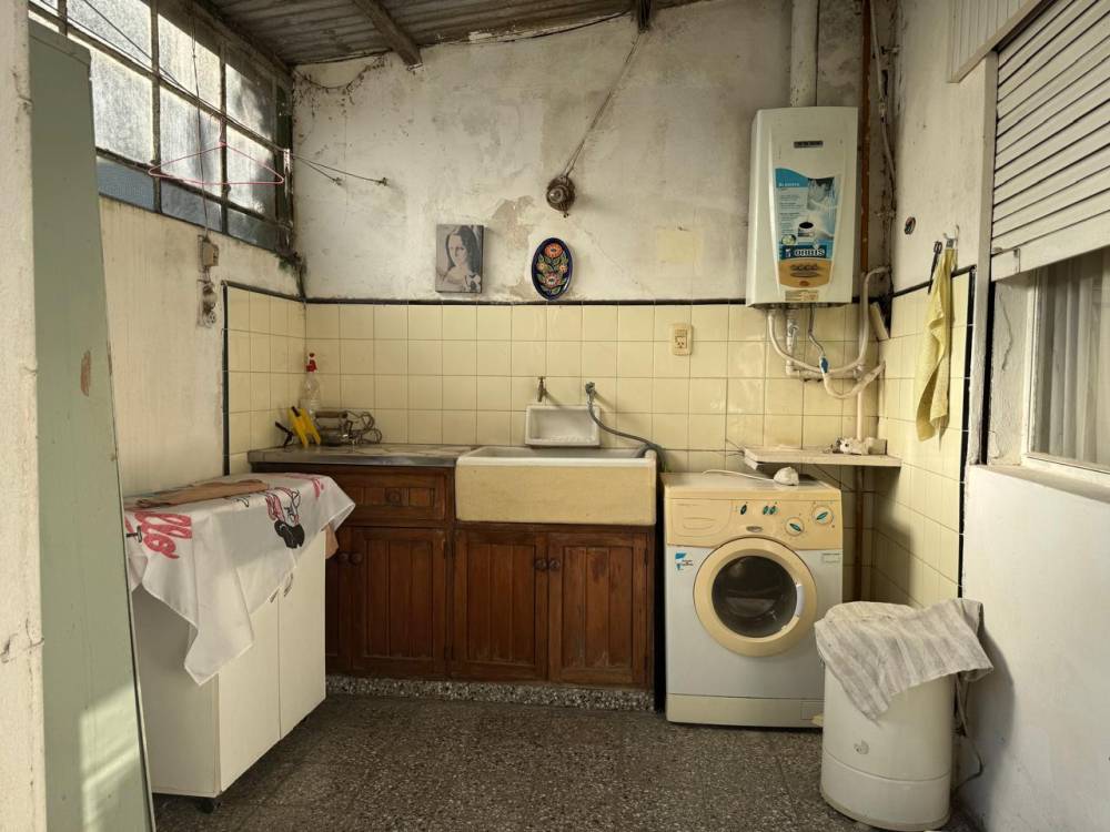 Amplia casa con dos departamentos – Zona céntrica de Gualeguaychú