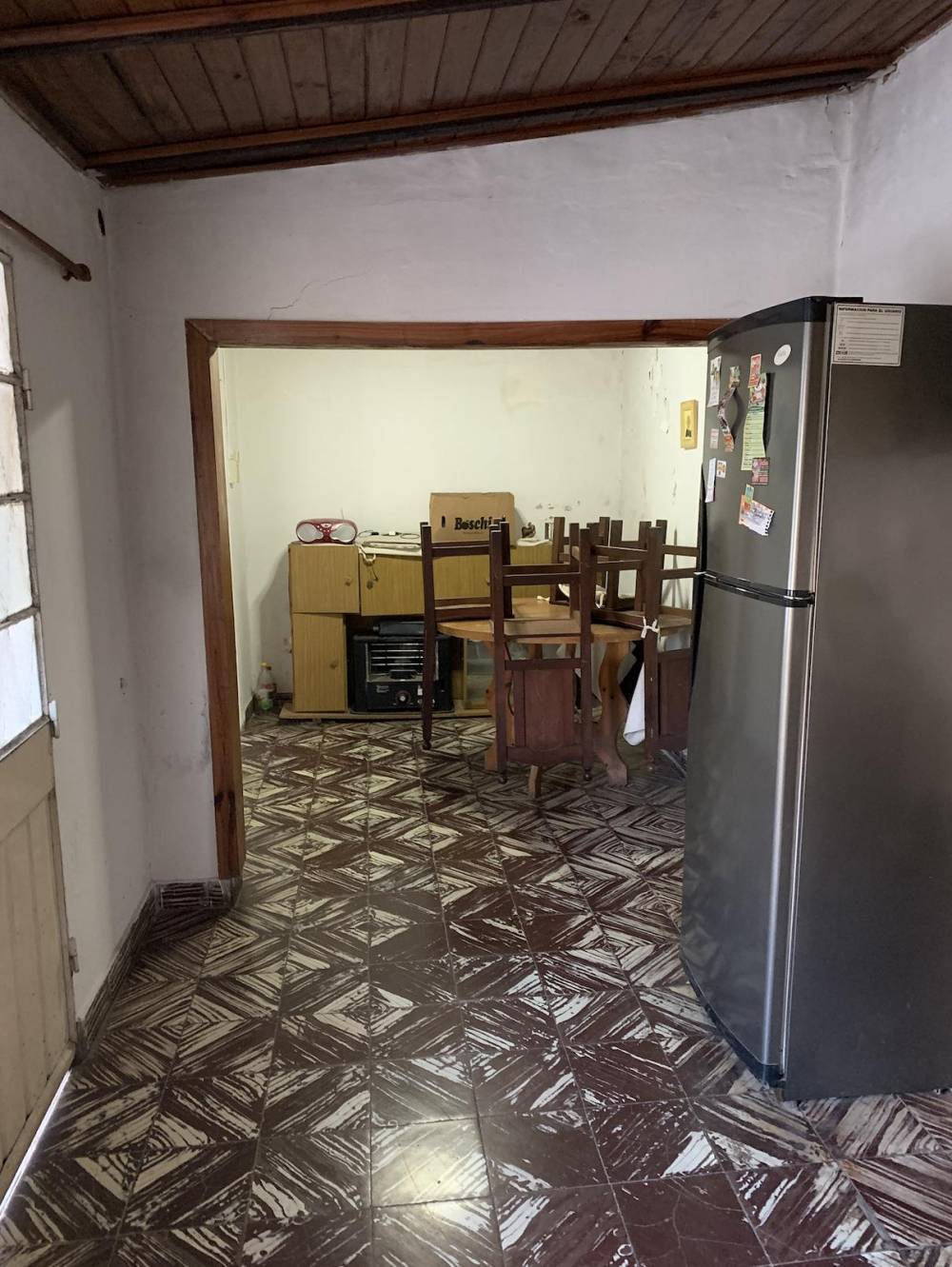 Casa a terminar con gran potencial y amplio patio en excelente ubicación