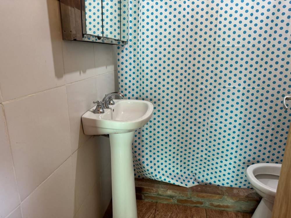 Casa en venta con amplio terreno, Gualeguaychú