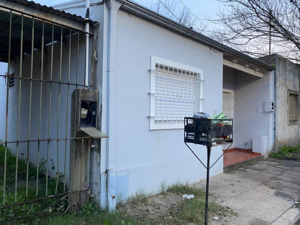 Casa de 3 Ambientes con Galpón y Patio, calle Roffo. Gualeguaychú