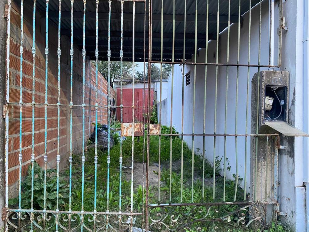 Casa de 3 Ambientes con Galpón y Patio, calle Roffo. Gualeguaychú