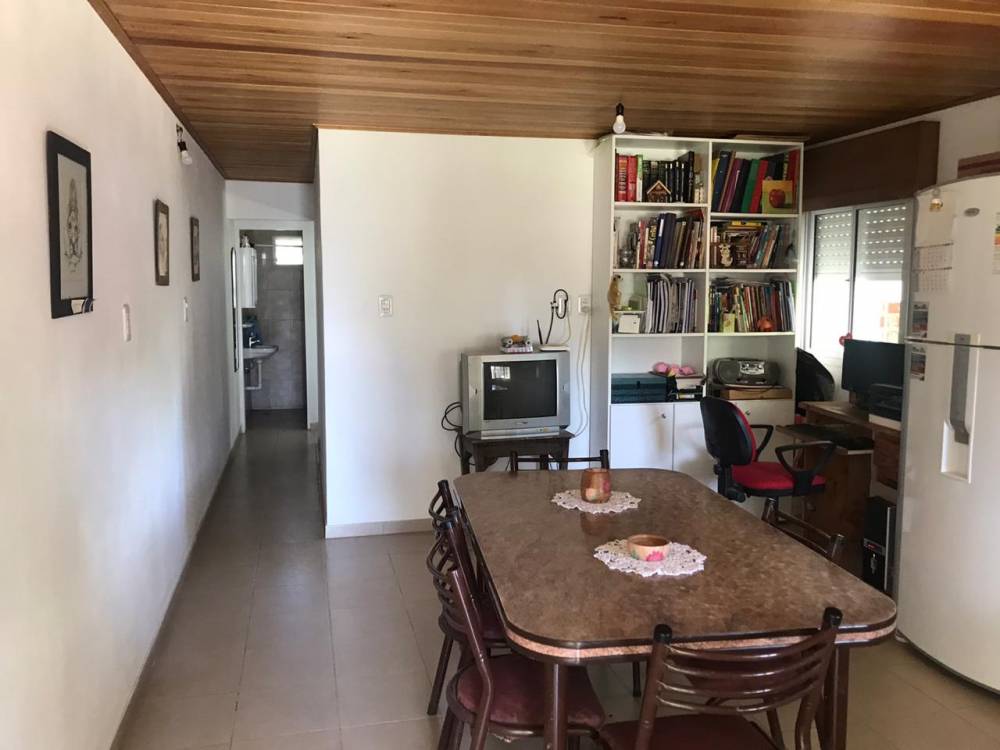 Casa 3 Dormitorios, amplio terreno - Oportunidad de ampliación