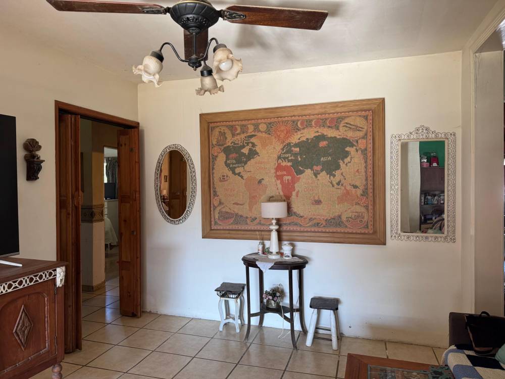 Casa 3 dormitorios con parque y pileta en Pueblo Belgrano | Se evalúa permuta