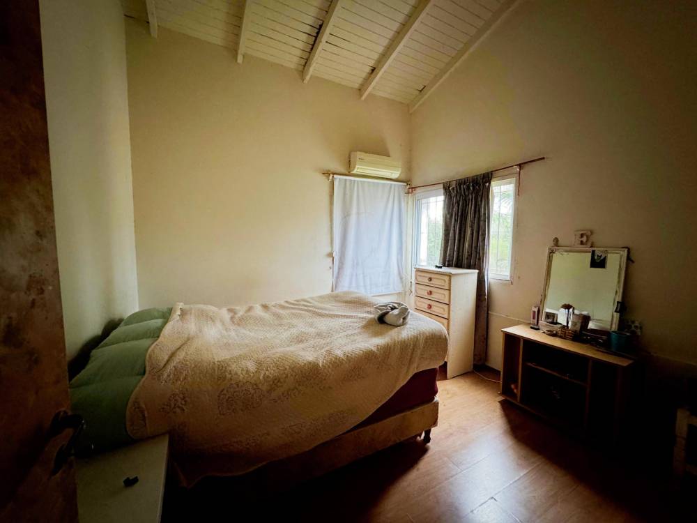 Casa 3 dormitorios con parque y pileta en Pueblo Belgrano | Se evalúa permuta