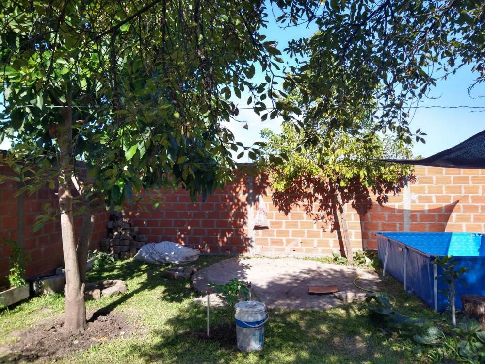 CASA 4 AMBIENTES SOBRE CALLE RAMIREZ, ZONA CLUB SPORTING