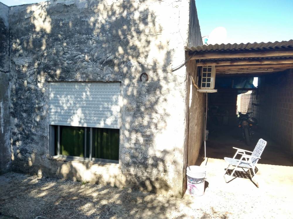 CASA 4 AMBIENTES SOBRE CALLE RAMIREZ, ZONA CLUB SPORTING