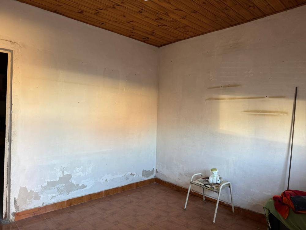 Casa a refaccionar con gran potencial – Andrade y Virreinato