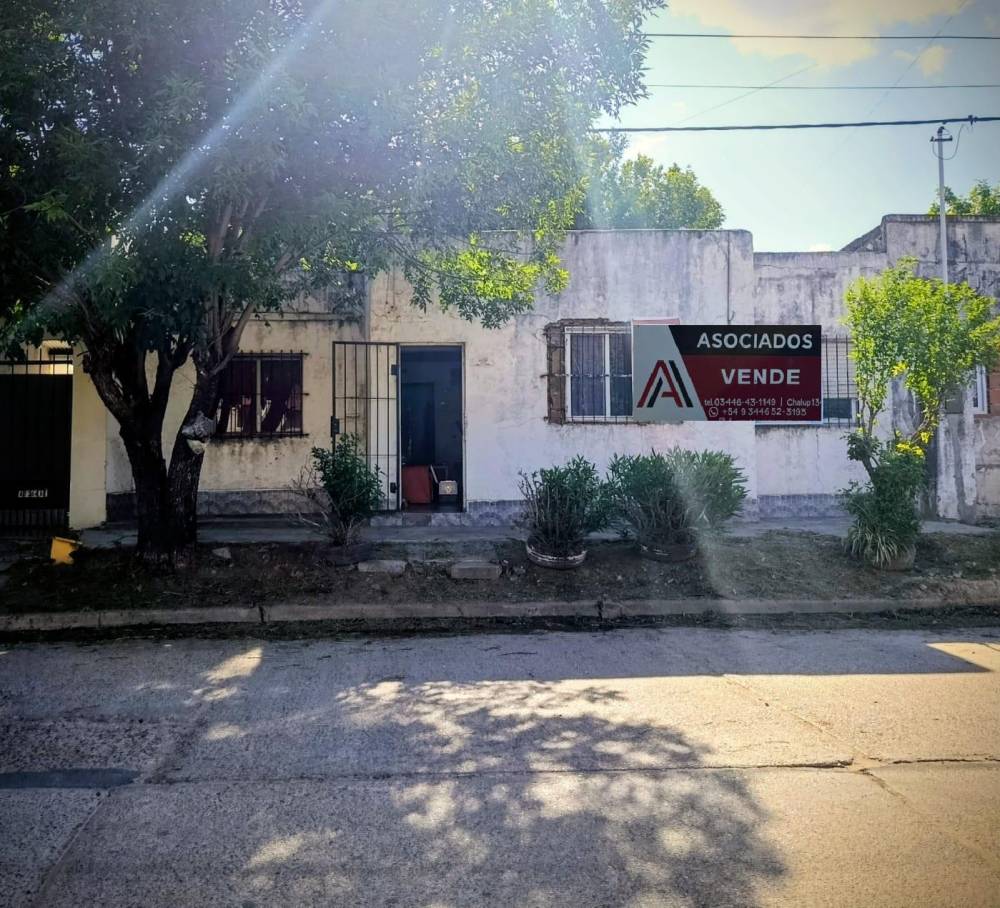 Casa a refaccionar sobre calle Pasteur, Gualeguaychú