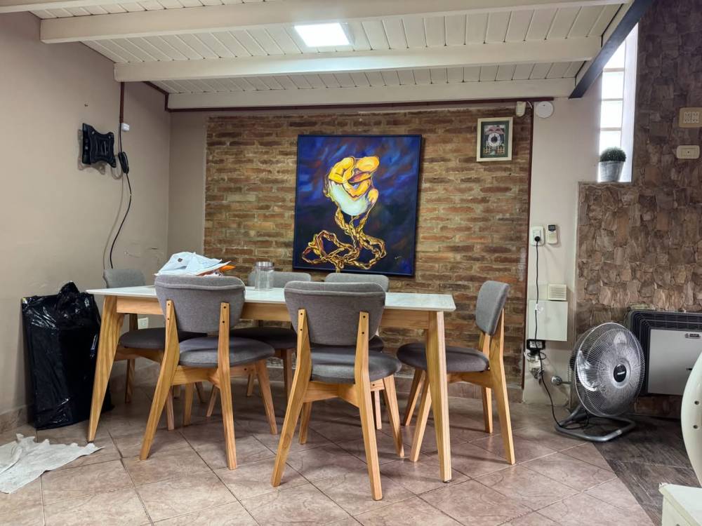 Casa de 3 dormitorios, quincho y parque - Zona La Salle (ex Villa Malvina)