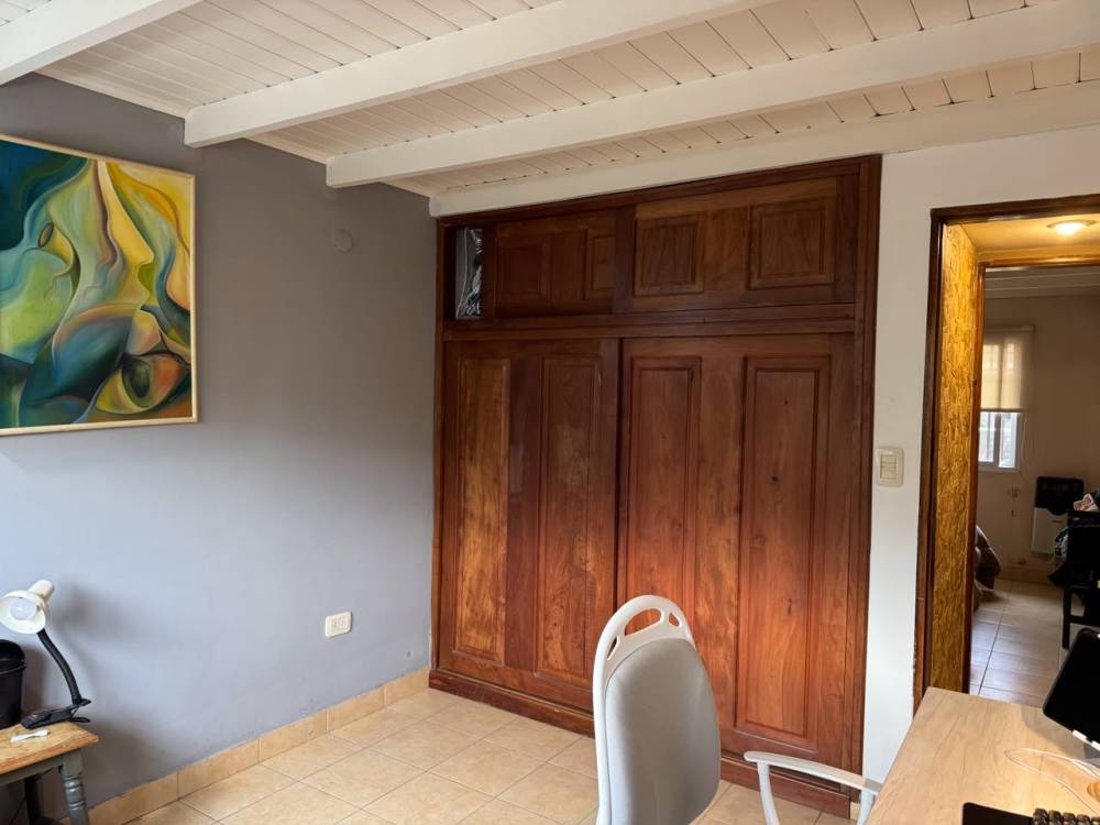 Casa de 3 dormitorios, quincho y parque - Zona La Salle (ex Villa Malvina)