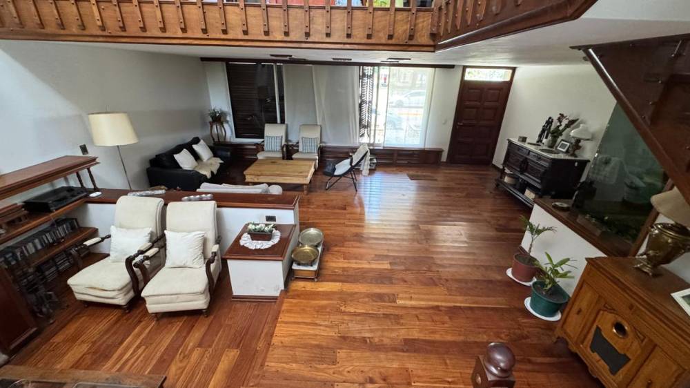 Casa de categoría con vista a la plaza San Martín, Gualeguaychú