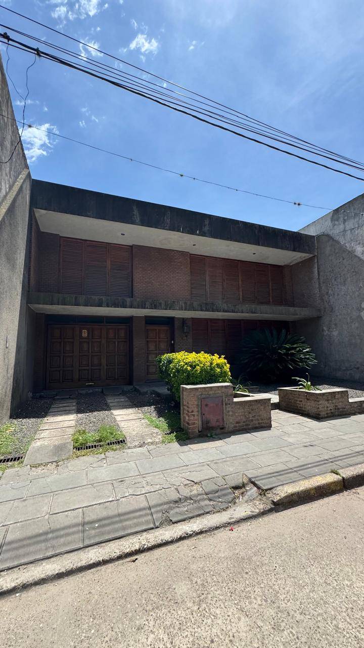 Casa de categoría con vista a la plaza San Martín, Gualeguaychú