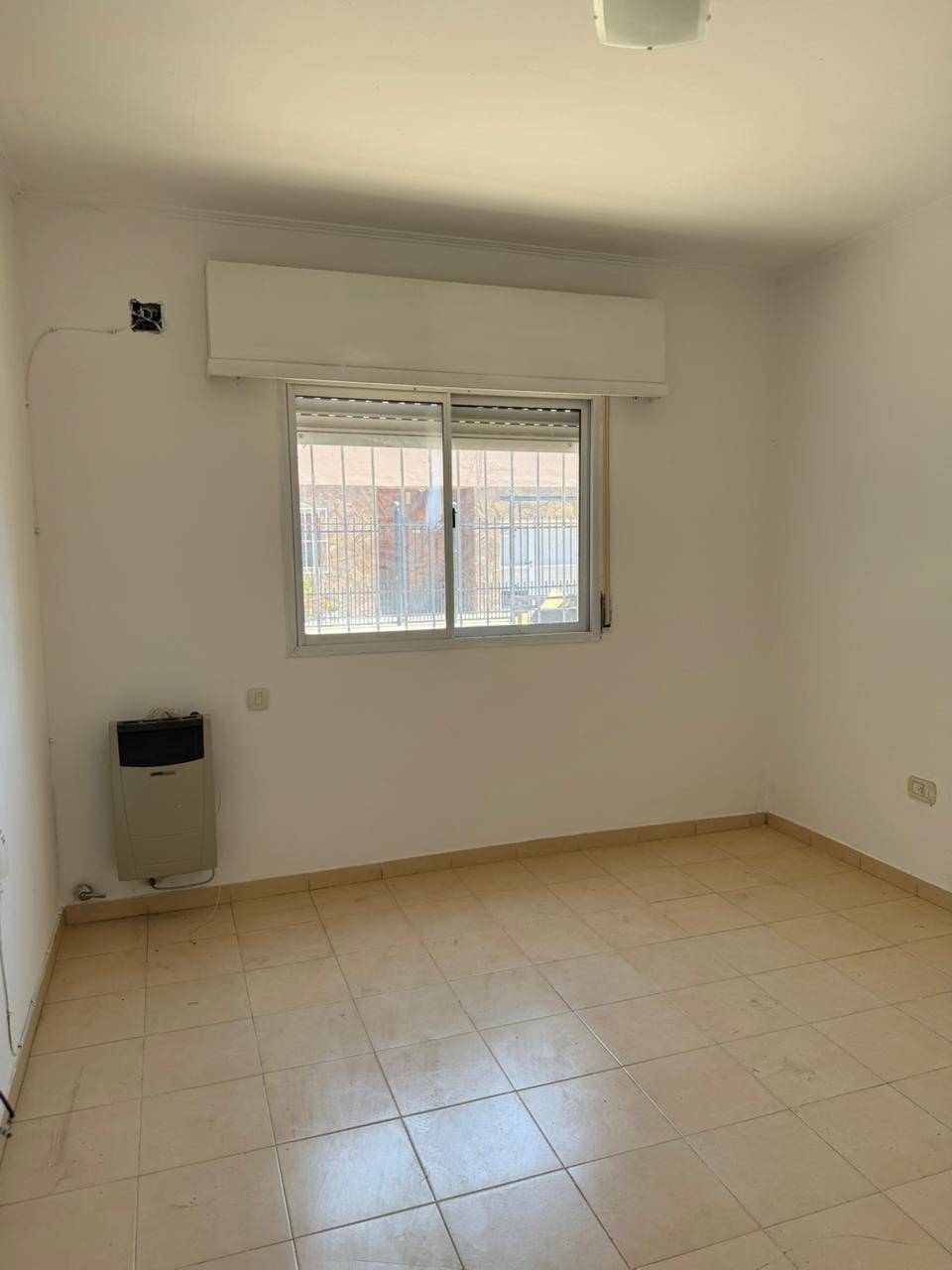 Casa dos dormitorios con patio