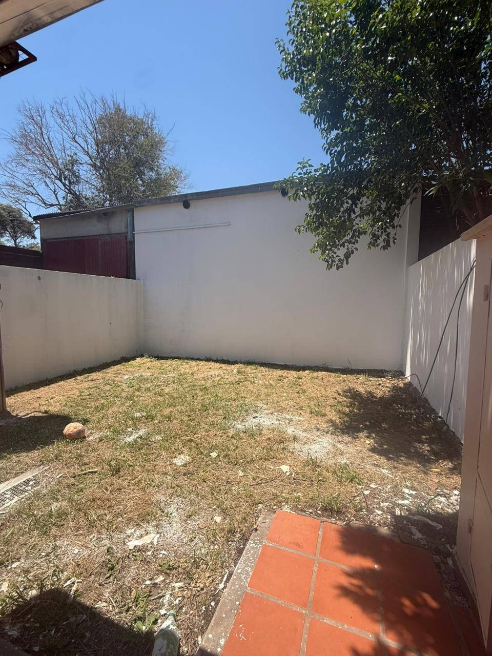 Casa dos dormitorios con patio