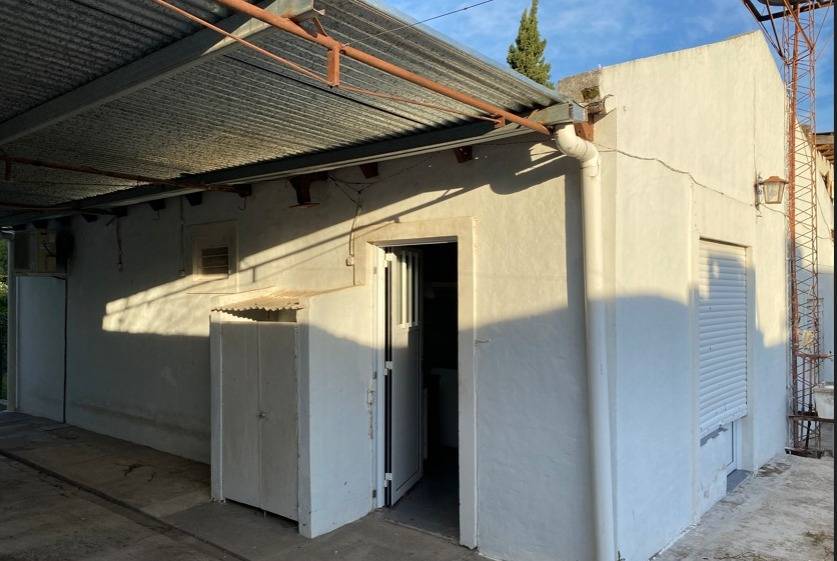 Casa en venta en Urquiza al Oeste (Vinelli): Rodeada de verde y tranquilidad