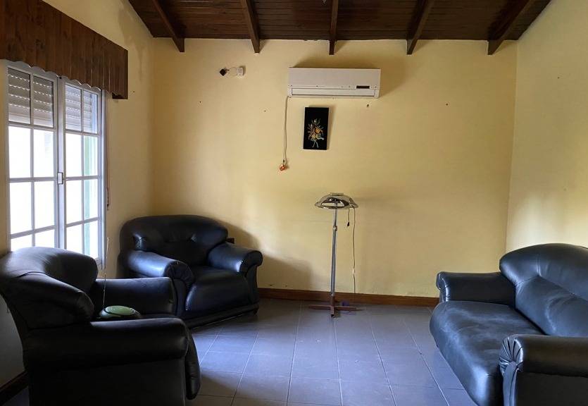 Casa en venta en Urquiza al Oeste (Vinelli): Rodeada de verde y tranquilidad