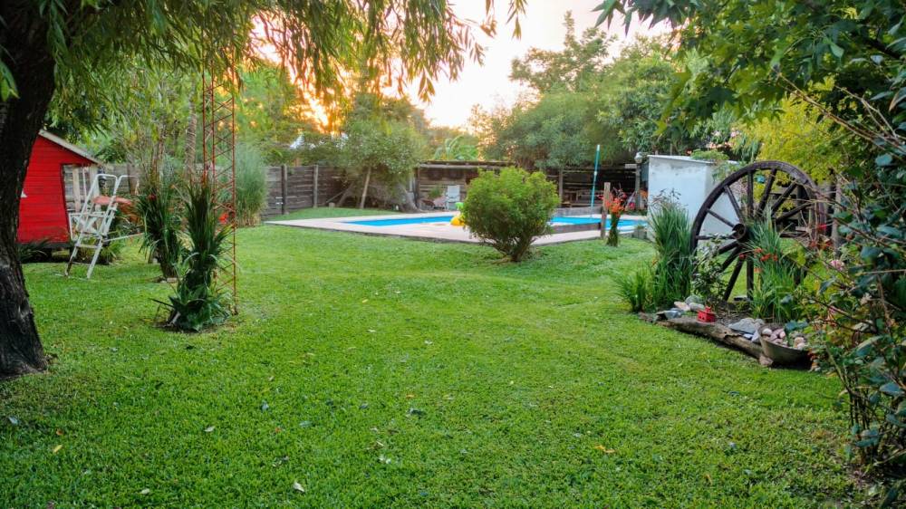 Casa en venta en Pueblo Belgrano sobre lote de 750 m² con pileta y quincho