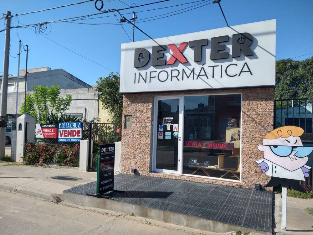 Ideal para proyecto, terreno con construcción a demoler - Clavarino entre Yrigoyen y Magnasco.