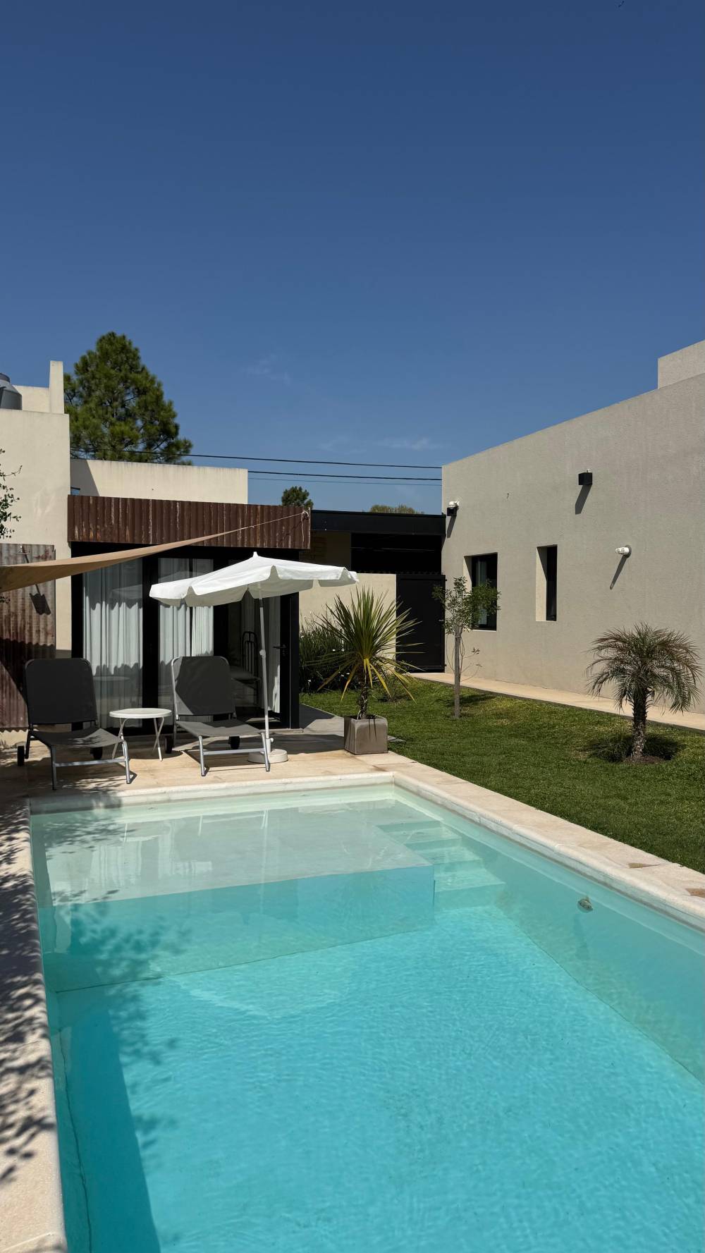 Casa moderna en venta en Pueblo Belgrano