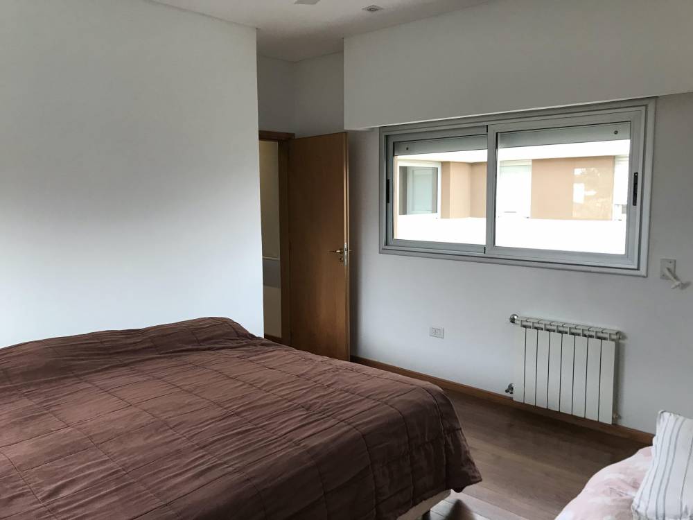 Casa moderna y funcional - Irigoyen al 400