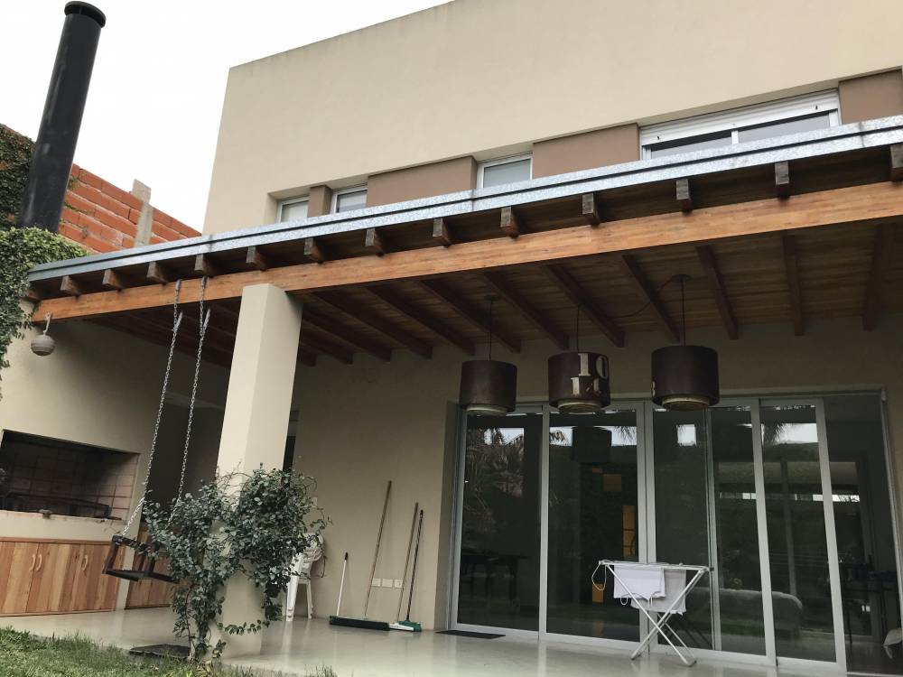 Casa moderna y funcional - Irigoyen al 400