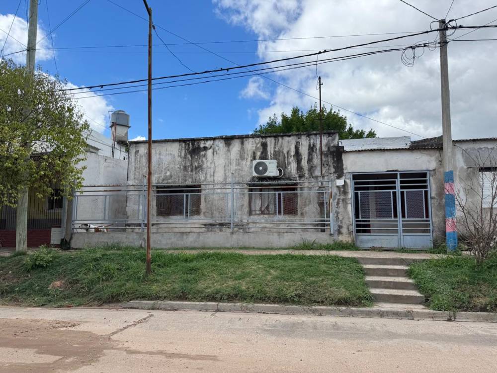 Casa para remodelar sobre calle J. J. Franco al 300 Gualeguaychú