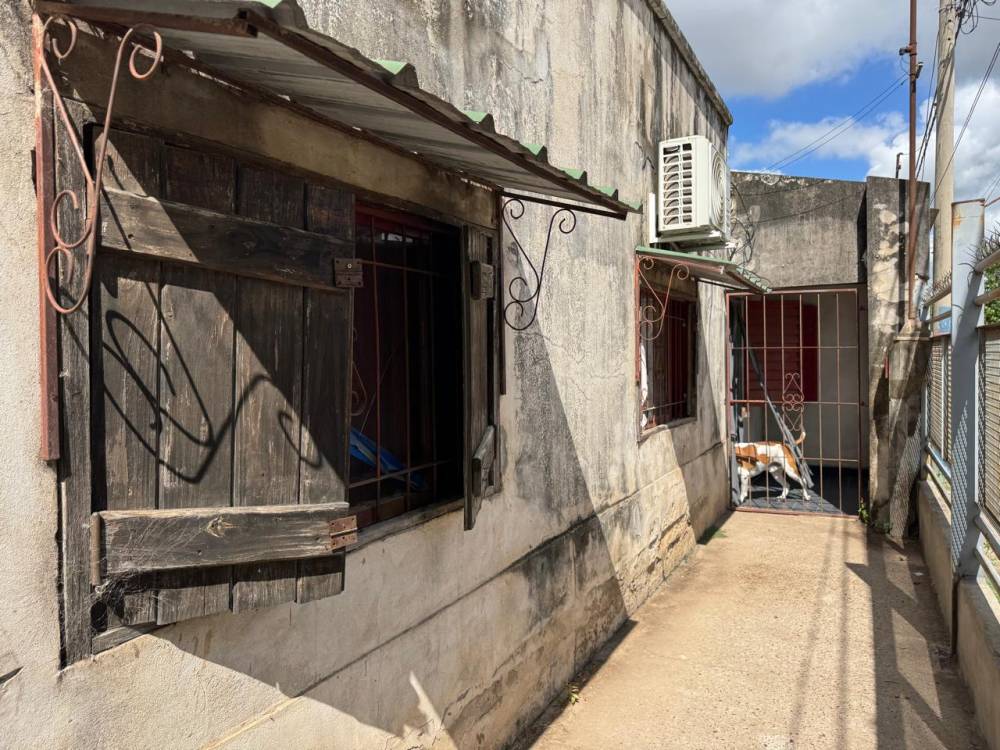 Casa para remodelar sobre calle J. J. Franco al 300 Gualeguaychú