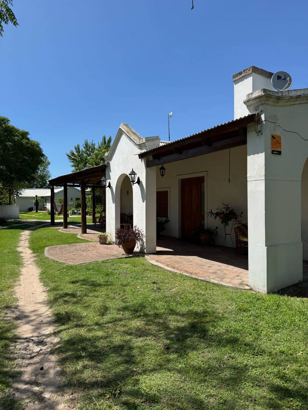 Casa quinta con piletas y casas de huéspedes – Ideal para Disfrutar