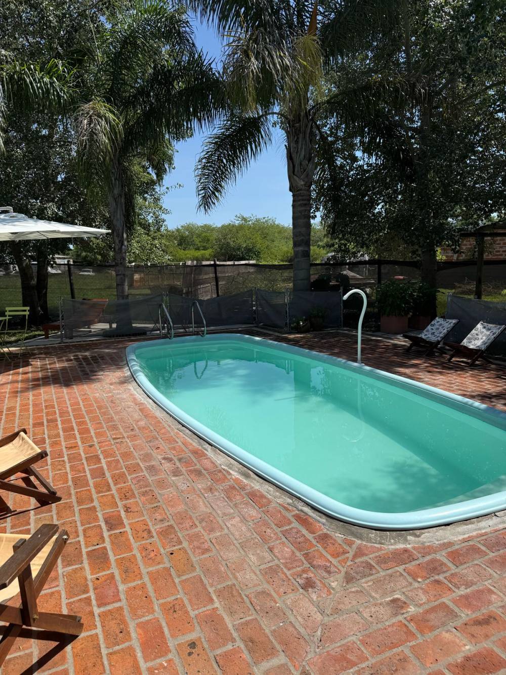 Casa quinta con piletas y casas de huéspedes – Ideal para Disfrutar