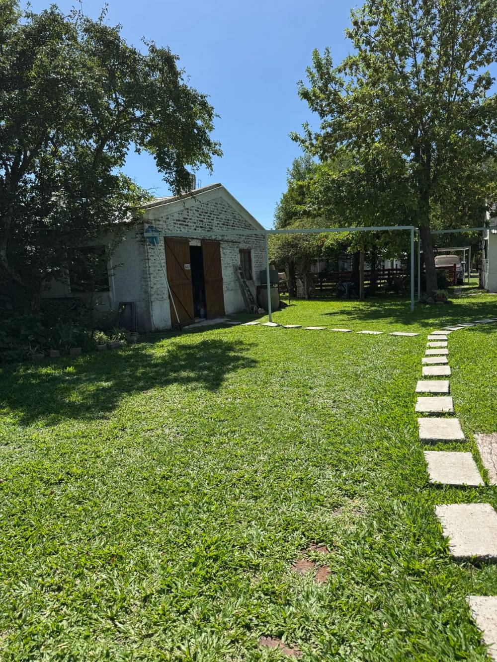 Casa quinta con piletas y casas de huéspedes – Ideal para Disfrutar