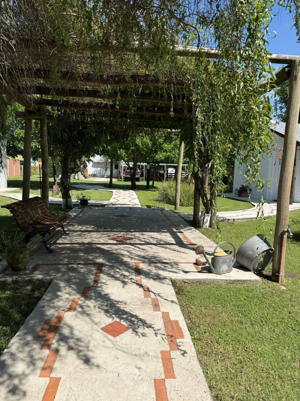 Casa quinta con piletas y casas de huéspedes – Ideal para Disfrutar