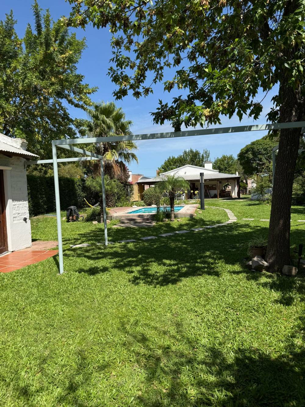 Casa quinta con piletas y casas de huéspedes – Ideal para Disfrutar