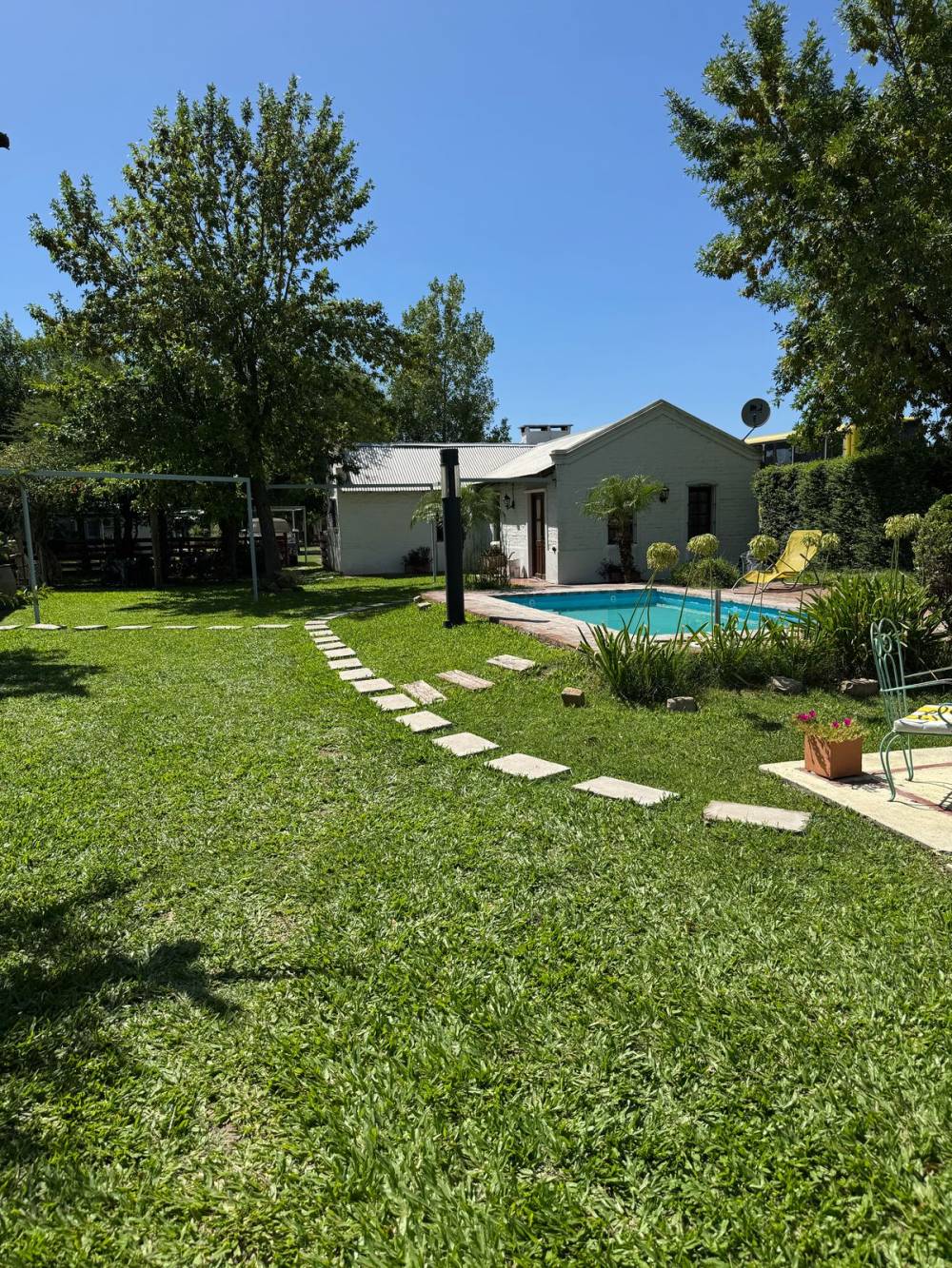 Casa quinta con piletas y casas de huéspedes – Ideal para Disfrutar