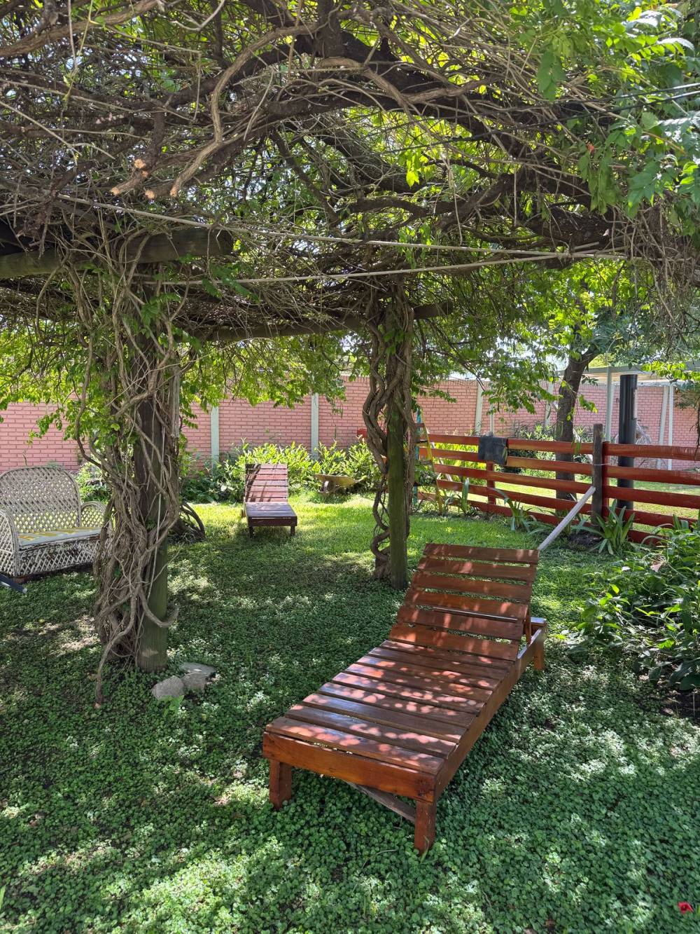 Casa quinta con piletas y casas de huéspedes – Ideal para Disfrutar