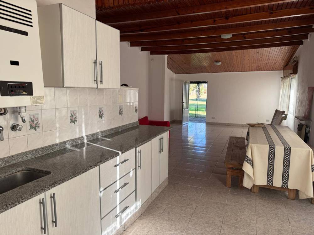 Chacra con pileta y arboleda en Gualeguaychú – Ideal para vivir o invertir