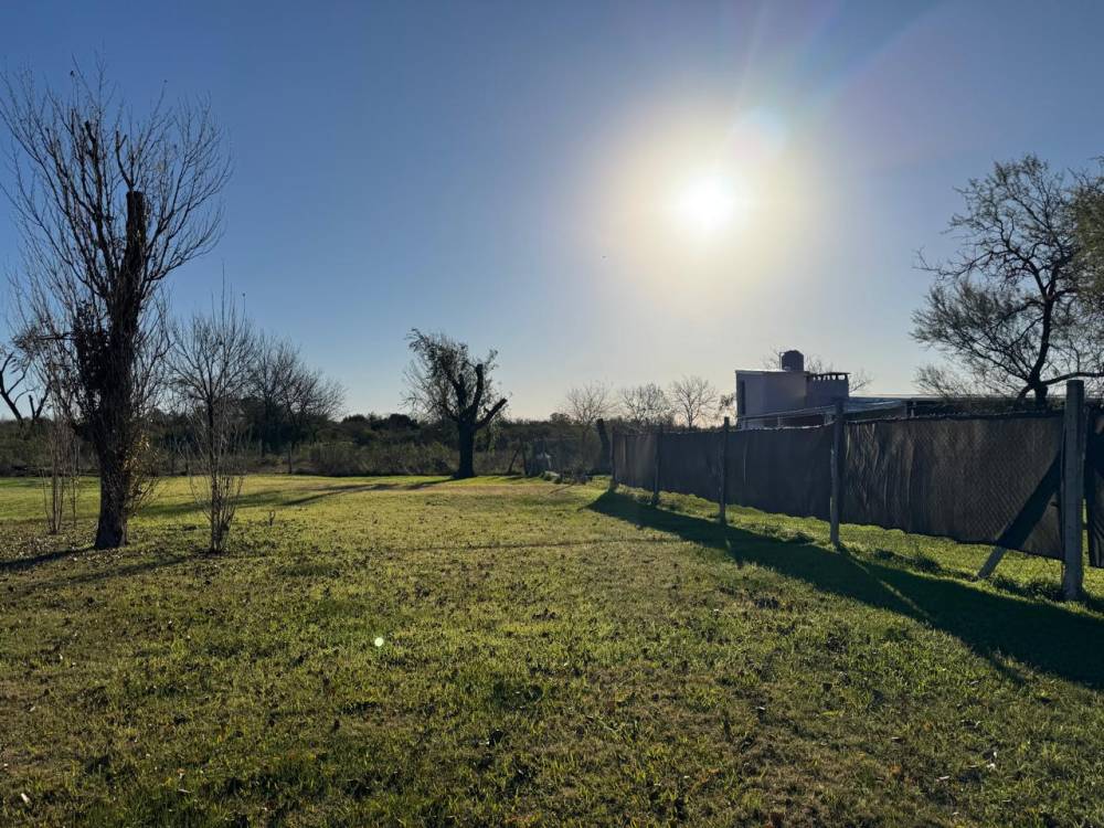 Chacra con pileta y arboleda en Gualeguaychú – Ideal para vivir o invertir