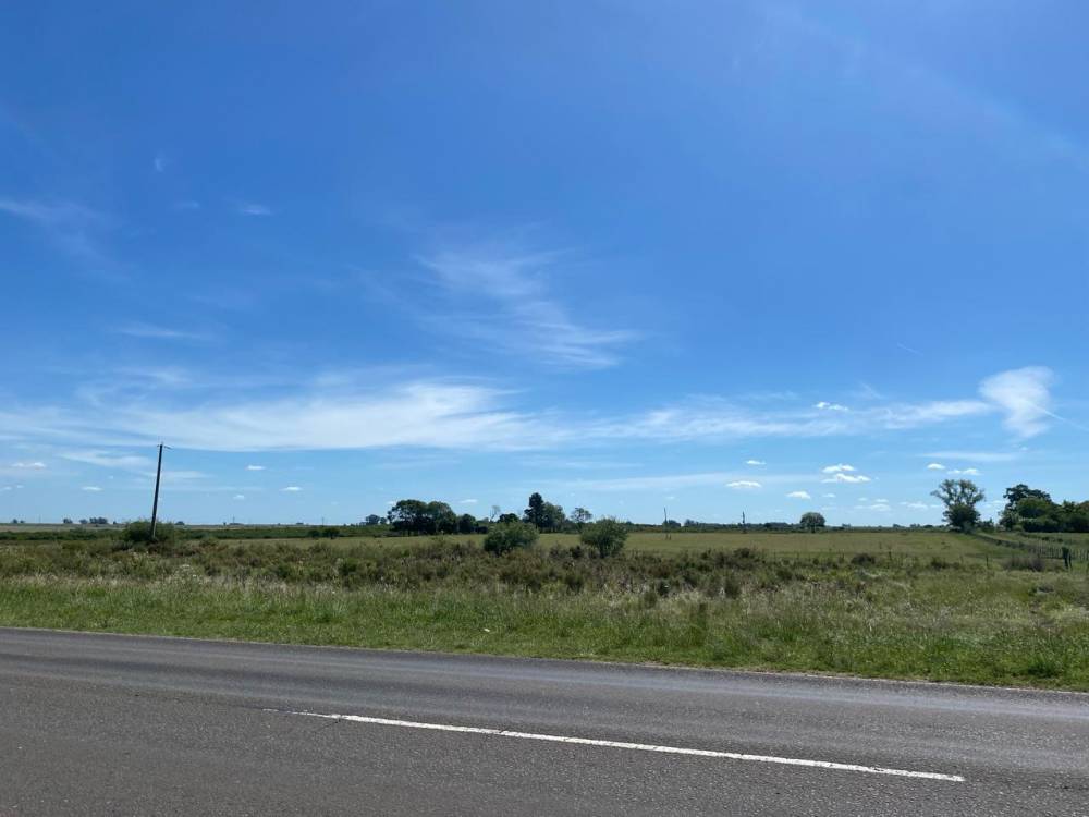  CHACRA DE 8.9 HECTÁREAS SOBRE RUTA 136