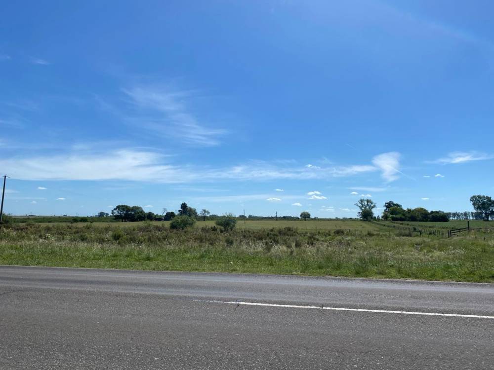  CHACRA DE 8.9 HECTÁREAS SOBRE RUTA 136