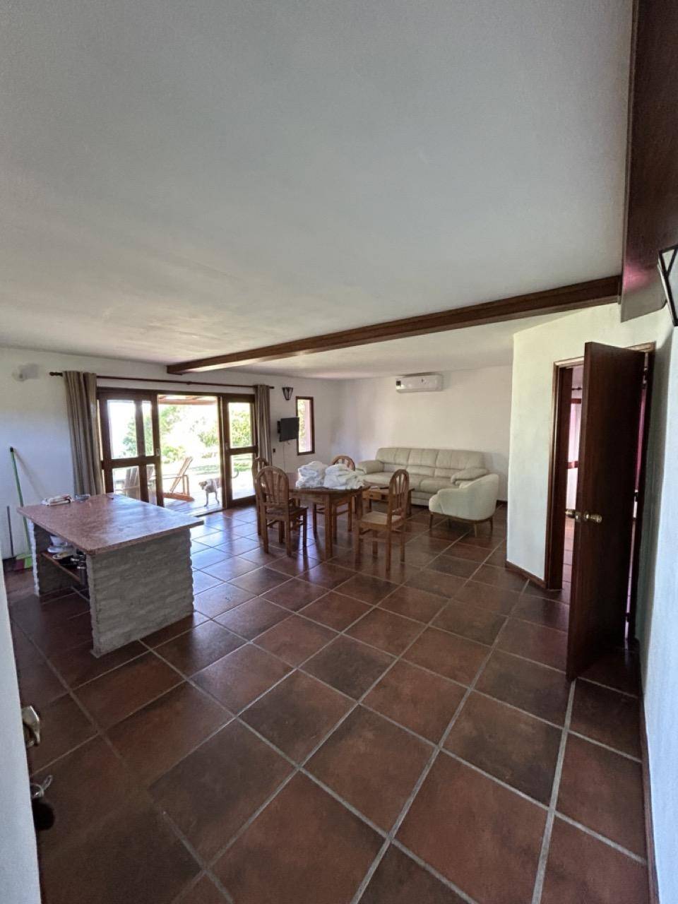 Chacra de 6 hectáreas con 130 metros de costa sobre el Río Uruguay, Fray Bentos, Uruguay