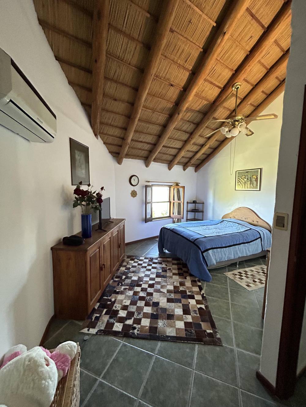 Chacra de 6 hectáreas con 130 metros de costa sobre el Río Uruguay, Fray Bentos, Uruguay