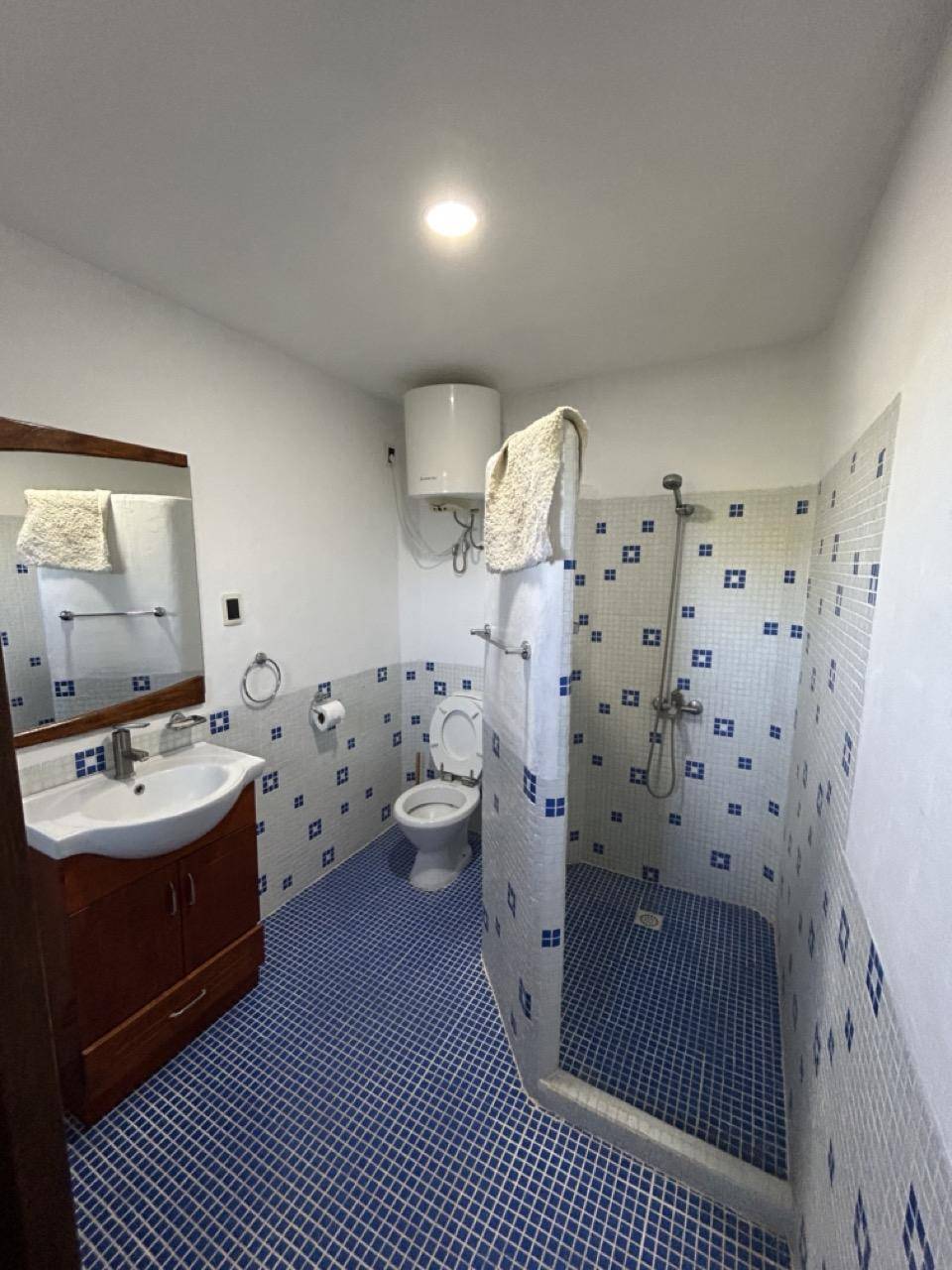 Chacra de 6 hectáreas con 130 metros de costa sobre el Río Uruguay, Fray Bentos, Uruguay