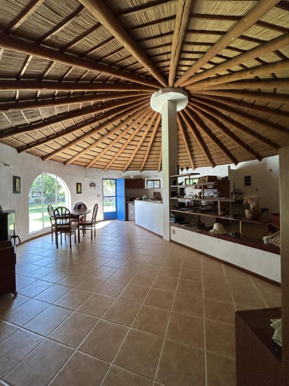 Chacra de 6 hectáreas con 130 metros de costa sobre el Río Uruguay, Fray Bentos, Uruguay