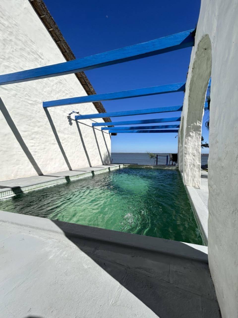 Chacra de 6 hectáreas con 130 metros de costa sobre el Río Uruguay, Fray Bentos, Uruguay