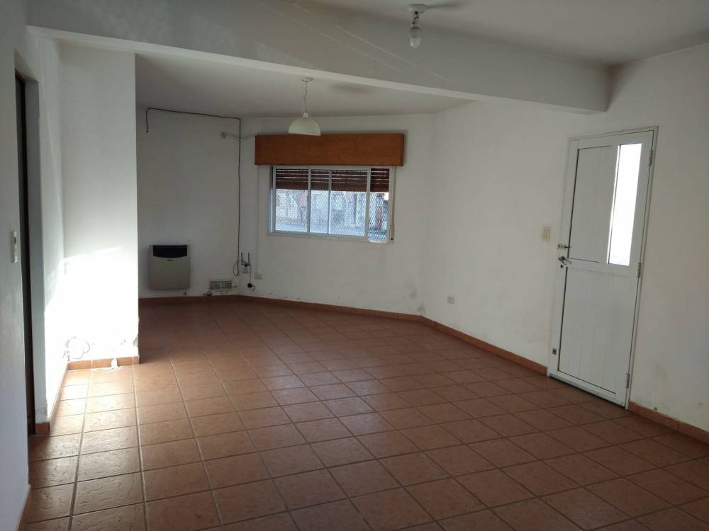 DEPARTAMENTOS EN ESQUINA AGUADO Y CONCORDIA