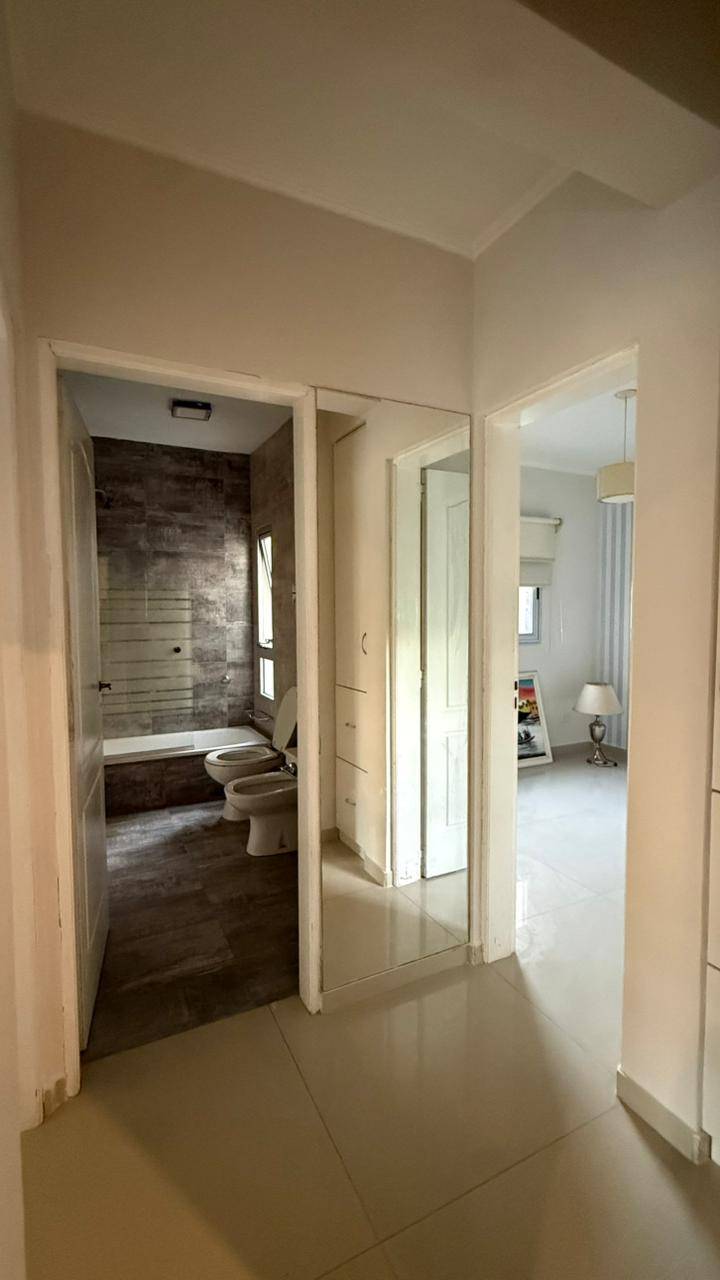 Departamento centrico, tres ambientes 