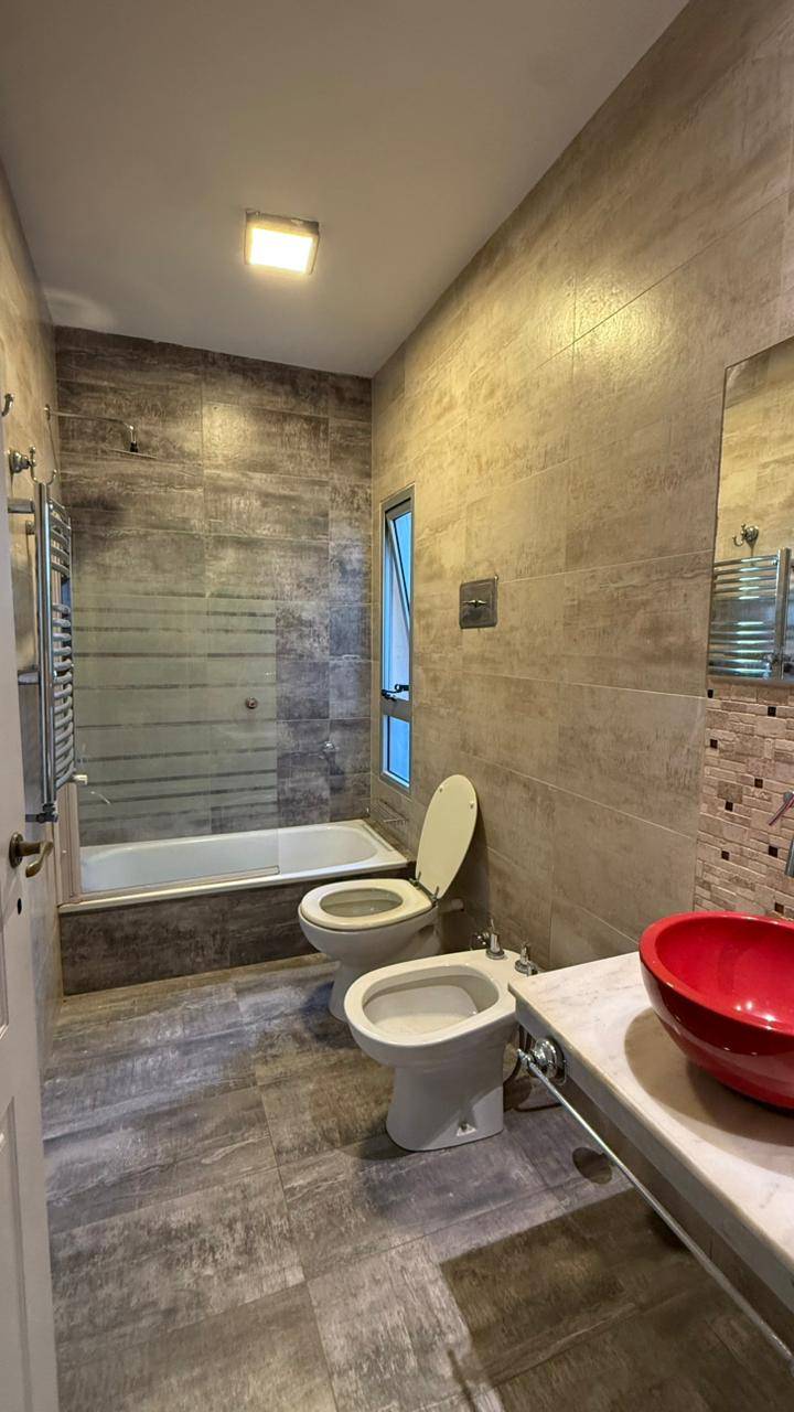 Departamento centrico, tres ambientes 