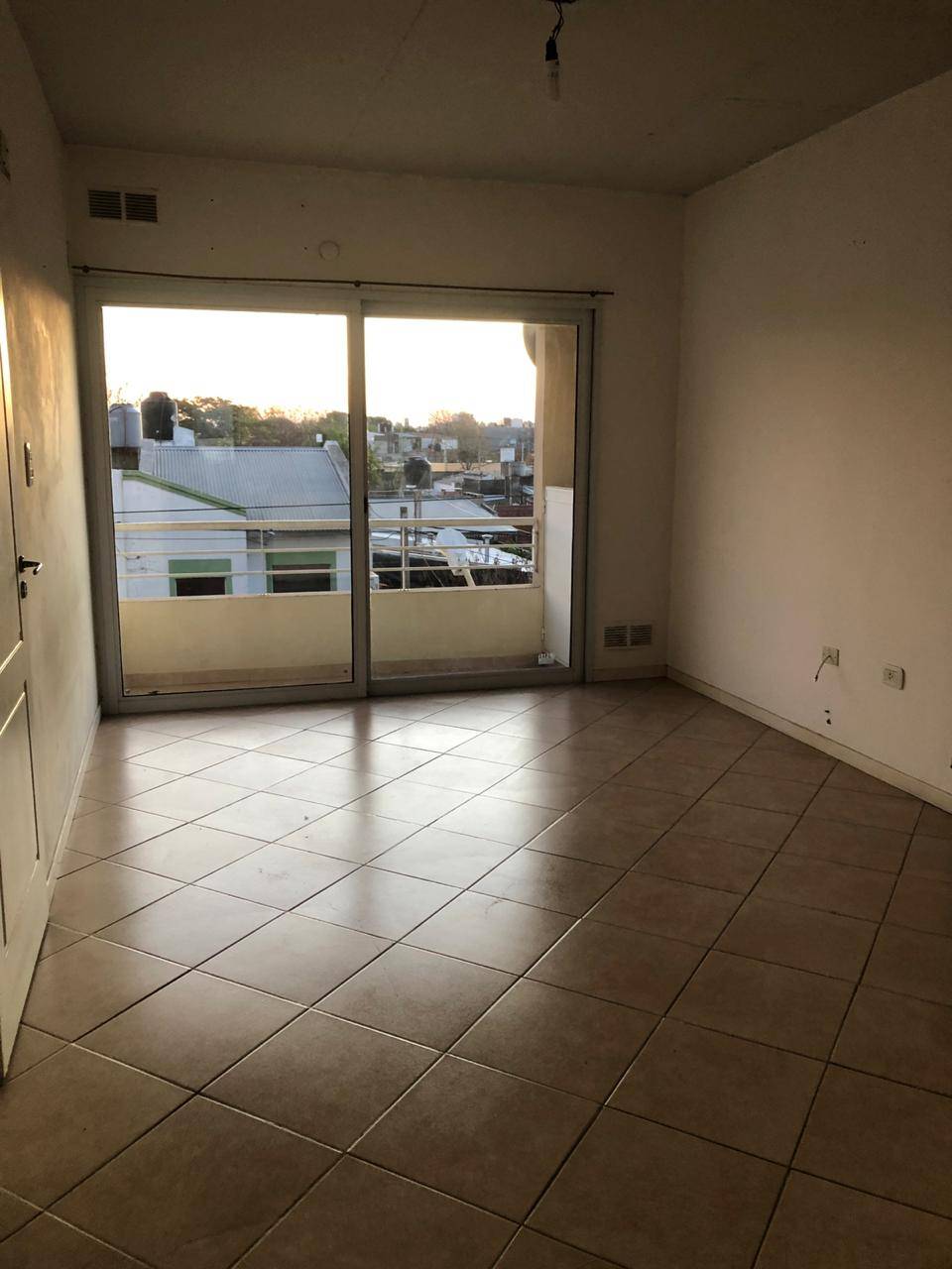 Departamento dos ambientes con balcon