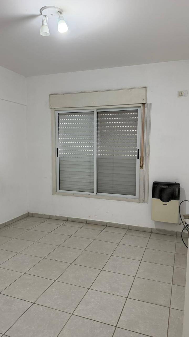 Departamento dos ambientes con cochera